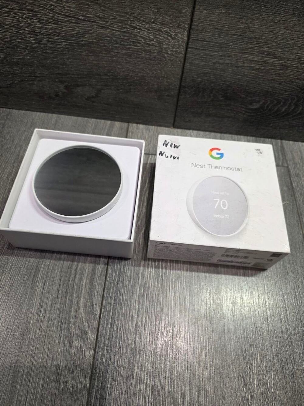 Google Nest Thermostat G4CVZ Programmable Wi-Fi Thermostat - Snow V